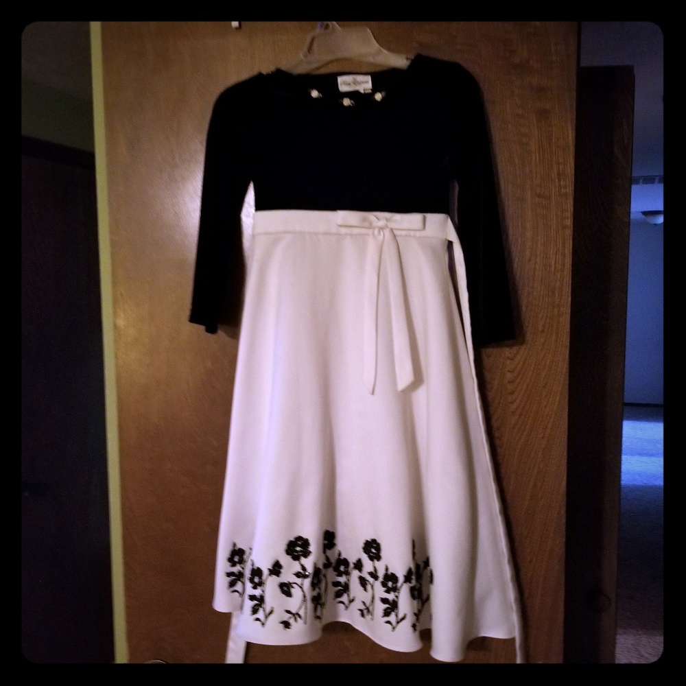 Black and white girls dress